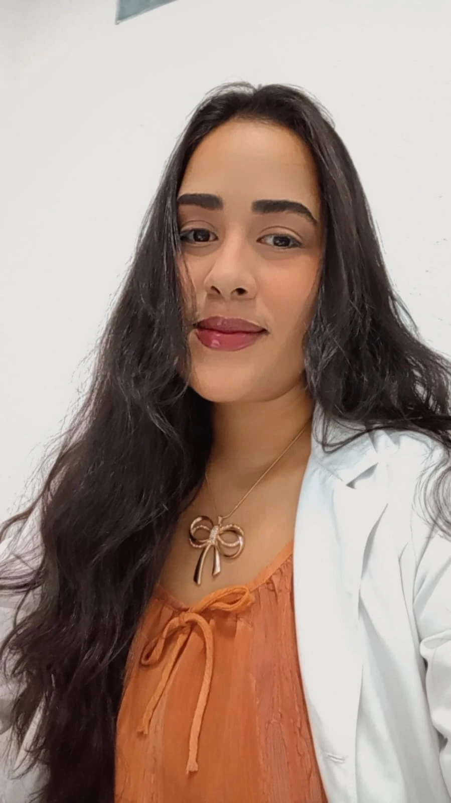 Foto da Dra. Karen, fisioterapeuta da UniDuniTEA